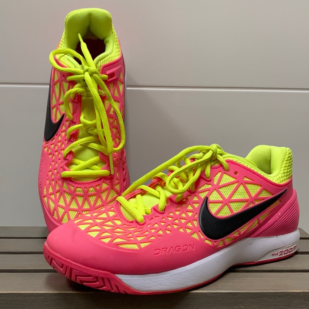 Nike Dragon Zoom Tennis shoe